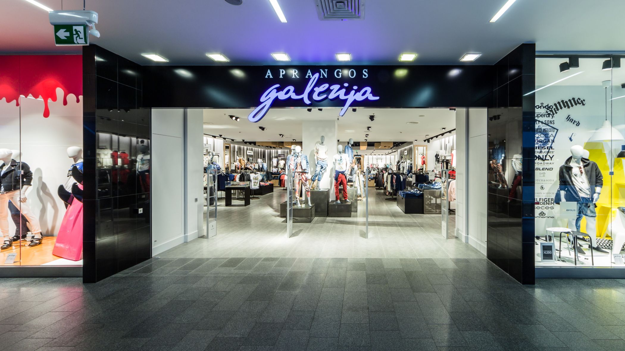 APRANGOS GALERIJA-PREKYBOS CENTRAS AKROPOLIS-KAUNAS-2015