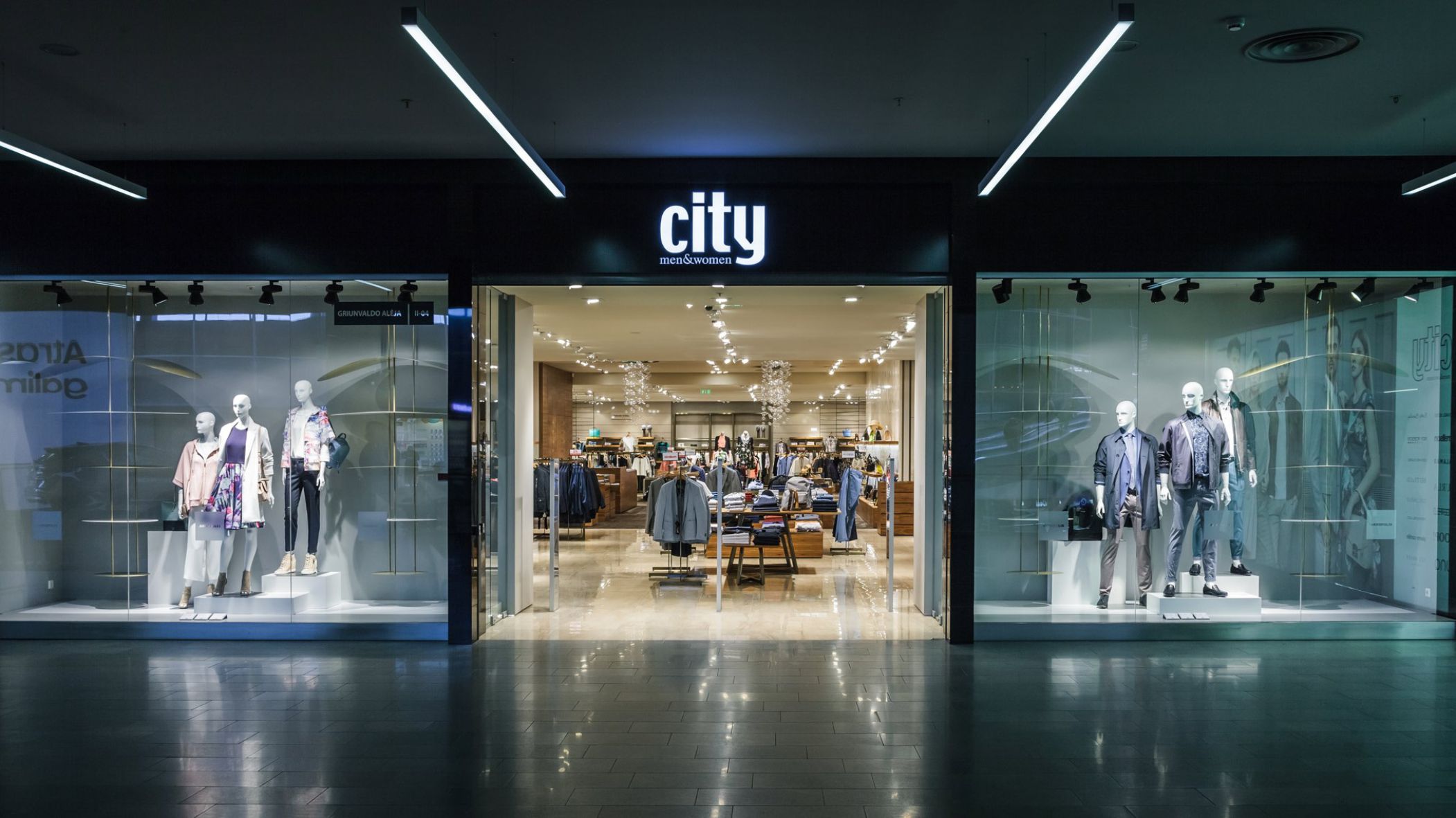 CITY-PREKYBOS CENTRAS AKROPOLIS-KAUNAS 2015