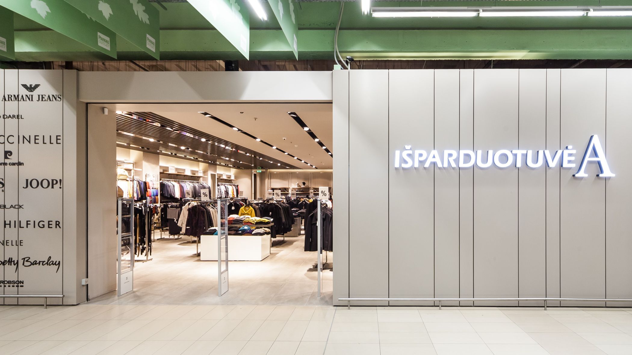 ISPARDUOTUVE A - PREKYBOS CENTRAS PARKAS 2014