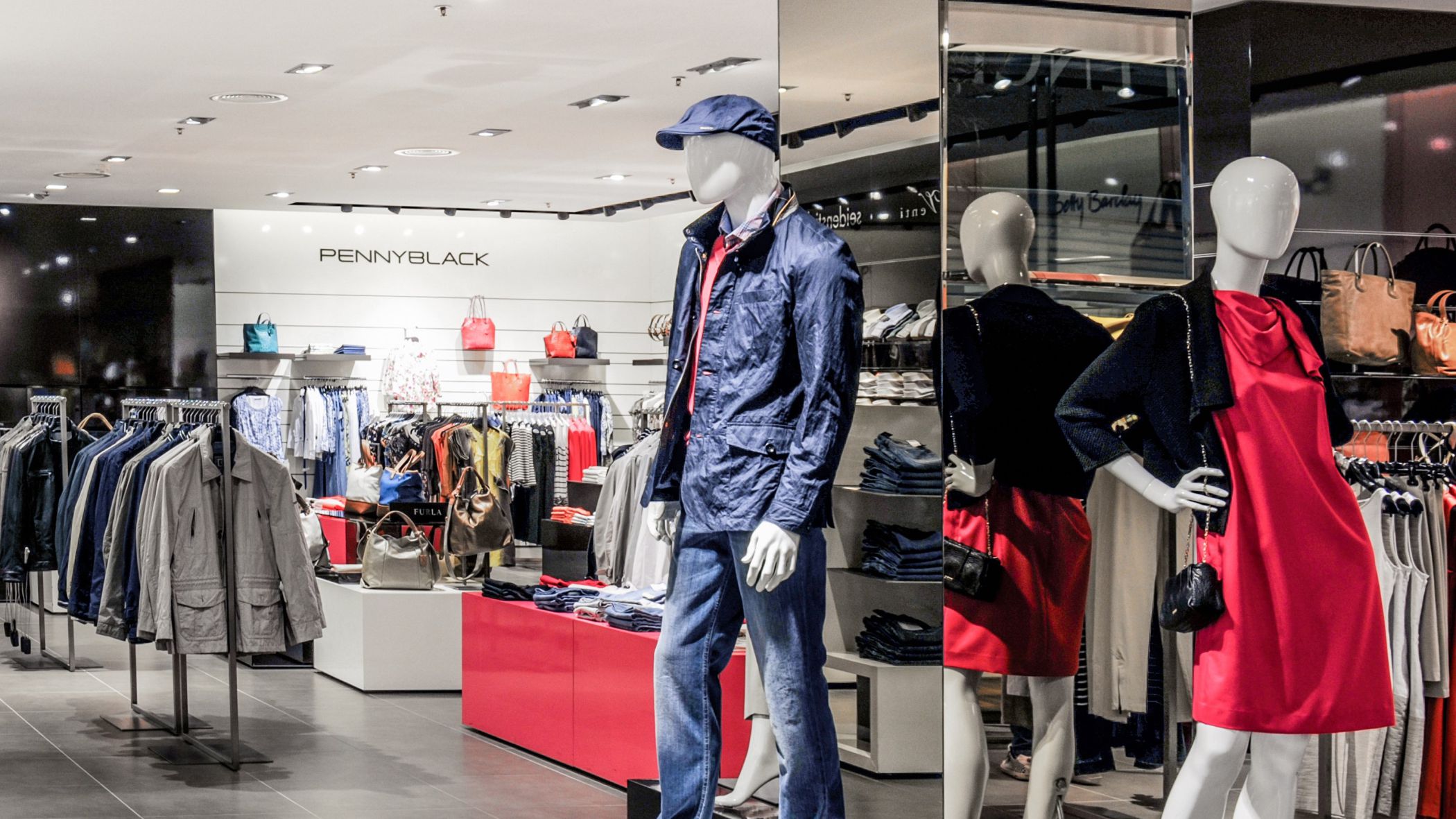 CITY-PREKYBOS CENTRAS SPICE-RYGA 2011