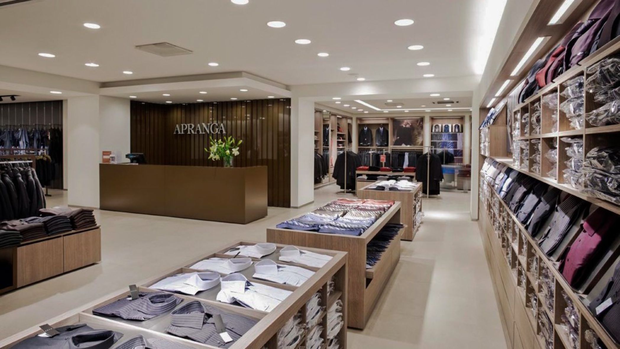 APRANGA-PREKYBOS CENTRAS PANORAMA-VILNIUS 2008