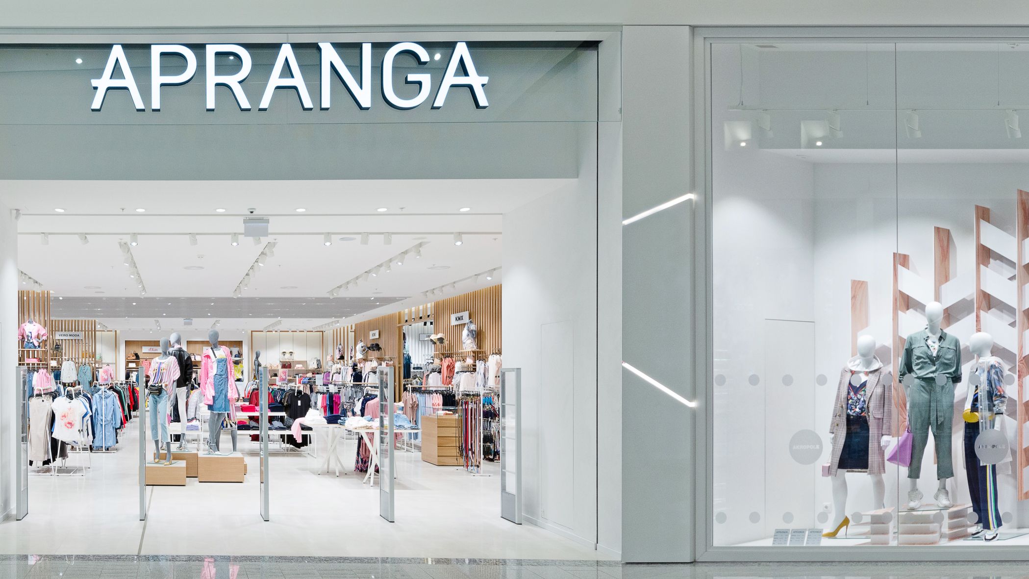 APRANGA-PCREKYBOS CENTRAS AKROPOLE-RYGA 2019